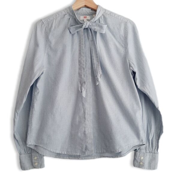 Levi's Tops - LEVI'S 100% Cotton Bow Neck Tie Button Down Top Pinstripe Sz M
